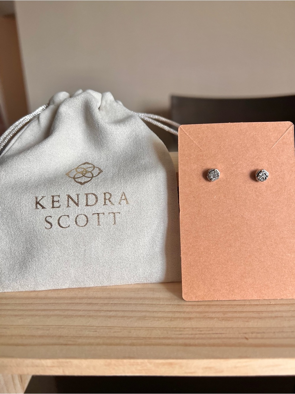 Kendra Scott Nola Stud Earrings Platinum Druzy - Picture 4 of 12
